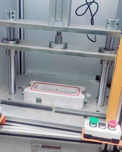 Leake test machine (1)